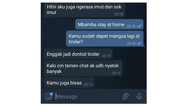 Cuma Jadi Pelampiasan, Ini 5 Chat Nyesek Dari Gebetan yang Bikin Sakit Hati