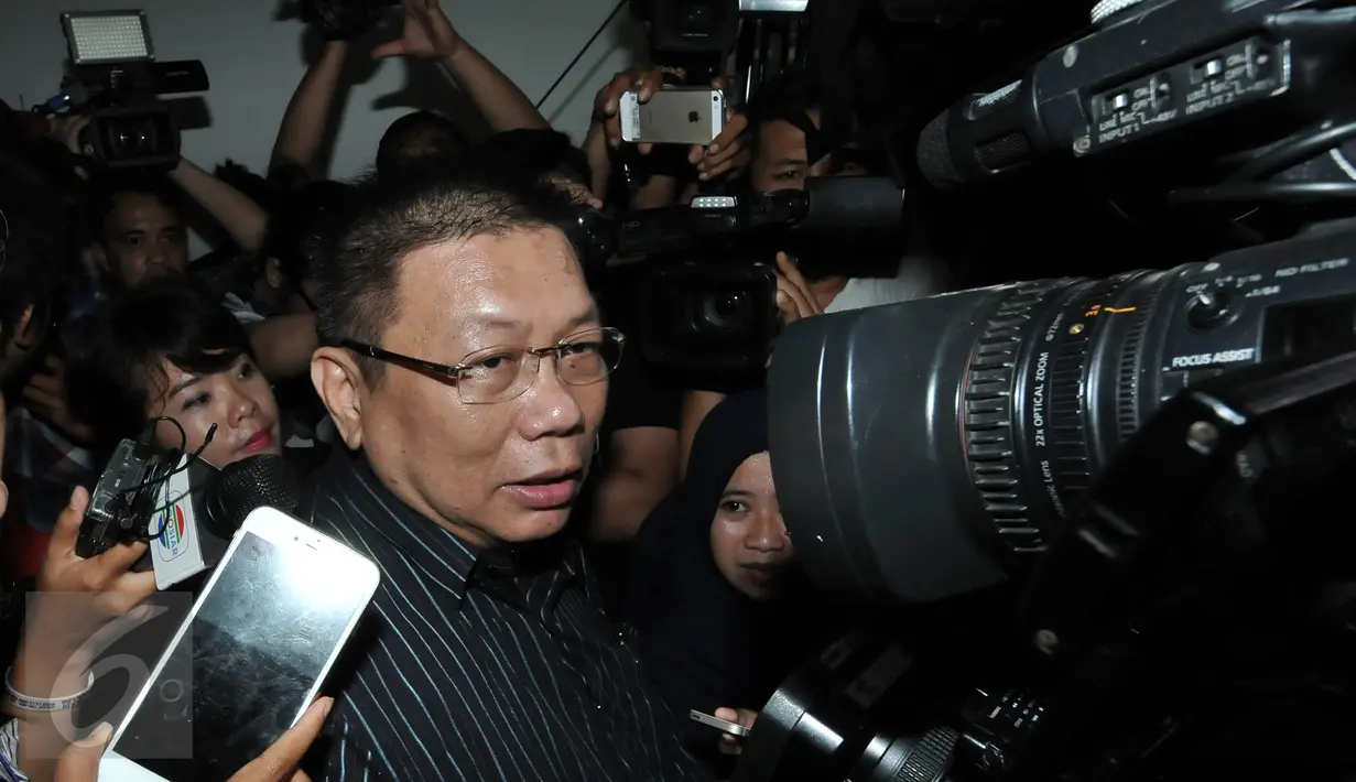 Pengacara Jessica Kumala Wongso, Yudi Wibowo Sukinto memberika keterangan saat kunjungi Polda Metro Jaya, Jakarta, (30/1). Yudi mengataka kliennya tidak melarikan saat memilih untuk menginap di suatu hotel. (Liputan6.com/JohanTallo)