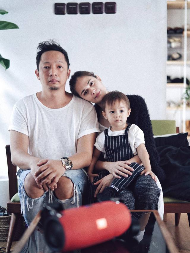 [Bintang] Ringgo Agus Rahman dan Sabai Morscheck