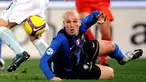 Inter Milan's midfielder Esteban Matias Cambiasso during their Italian serie A match Lazio vs Inter Milan at Olympic stadium in Rome on December 6, 2008. AFP PHOTO/ALBERTO PIZZOLI 