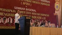 Perguruan tinggi  di Indonesia harus mengantisipasi semakin pesatnya perkembangan teknologi yang terjadi dalam era revolusi industri 4.0.