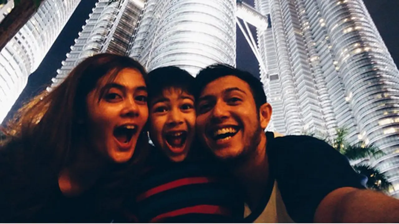 [Bintang] Rifky Balweel dan Biby Alrean