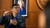 Mengenal Abdurrahman Phieter, Penyandang Tuli Lulusan Master Amerika yang Punya Segudang Prestasi