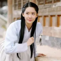 Yoona SNSD dalam drama The King Loves. (via Soompi)