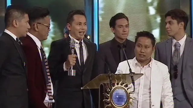 [VIDEO] SL SCTV Awards 2013 |2| Presenter Paling Ngetop. D'Bagindas, Smash, Boy & Girl Band Paling Ngetop