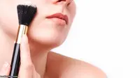 Agar Bedak Tahan Lama, Begini Cara Pakainya!
