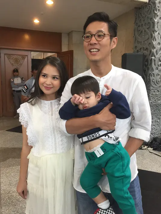 Putri Titian dan Junior Liem