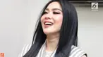 Syahrini boleh berbangga hati, konser 10 tahun perjalanan kariernya di dunia hiburan ditanggapi antusias para penggemar. Pada acara tersebut, Syahrini membagi penonton dalam beberapa kelas, dengan harga yang tentunya juga berbeda.