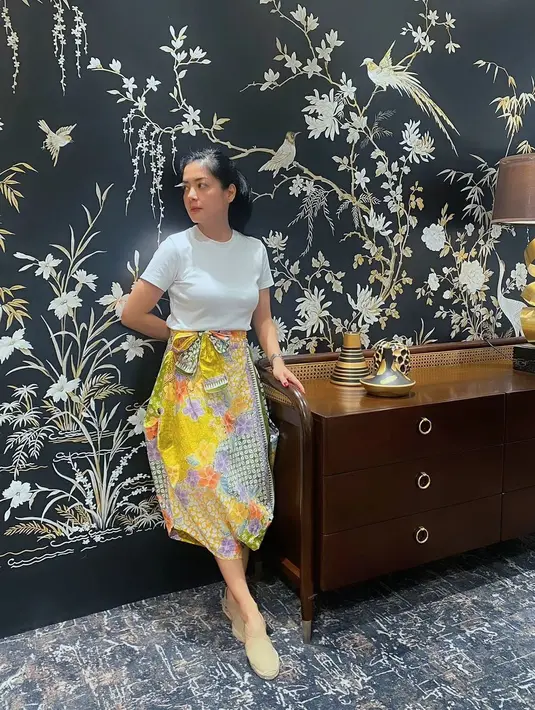 Meski gugatan cerai ditolak, masih kata Jajat, proses cerai bisa dilanjutkan dengan Lulu mengajukan gugatan di domisili tempat tinggalnya. Sidang perdana gugatan cerai kedua digelar pada 2 November 2023. [Instagram/lutob]