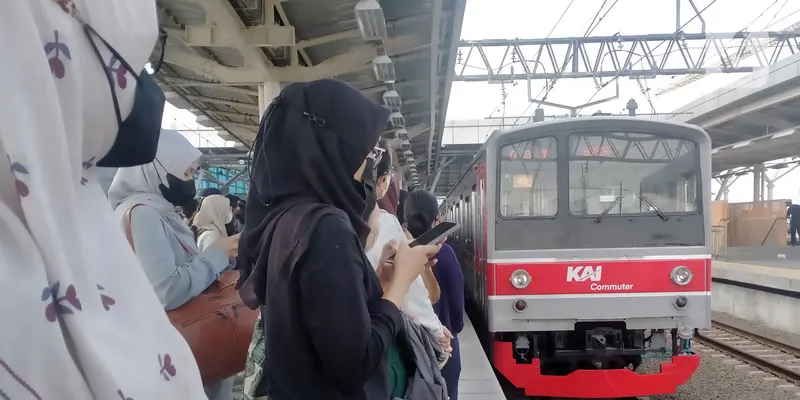 Siap-Siap Penyesuaian Tarif Baru KRL Jabodetabek Tahun Depan