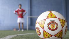 Ibrahim Zikri, pesepak bola muda Indonesia yang akan mewakili Asia Tenggara  dalam ajang Manchester United Soccer School World Skills Final 2015 di Manchester, Inggris, 5-8 November 2015. (Bola.com/Vitalis Yogi Trisna)