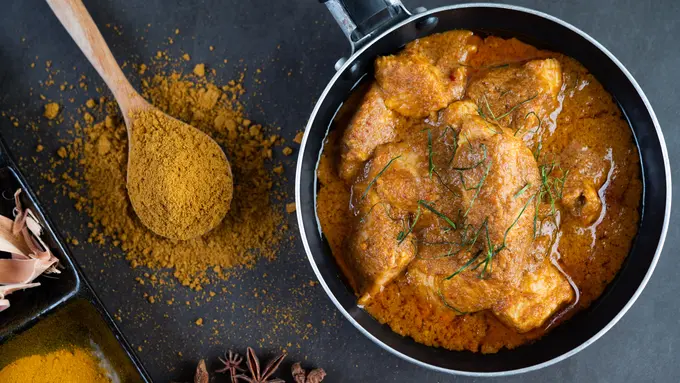Opor Ayam Kuah Pedas