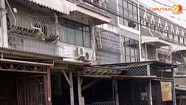 Video Kebakaran Marak Rumah Jangan Dikungkung Terali Besi News Liputan6 Com Bahan besi tempa dan plat banyak digunakan untuk model rumah klasik, sedangkan besi behel kotak 2. jangan dikungkung terali besi