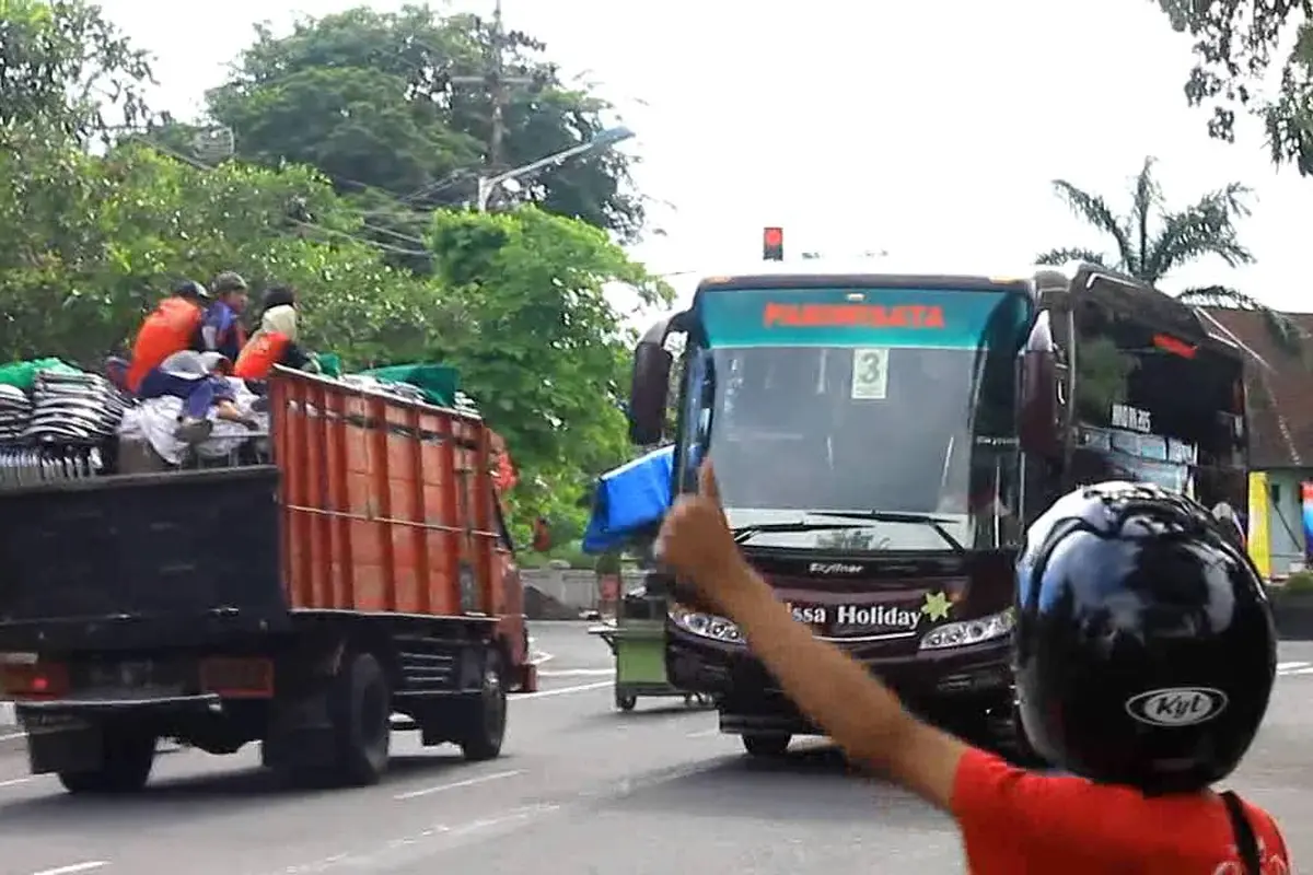 Untuk Pertama Kalinya, JKT 48 Dicuekin Gara-gara Telolet