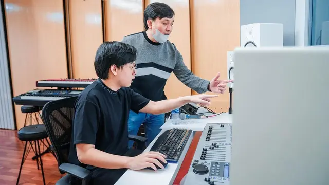 Arsy Widianto dan Yovie Widianto