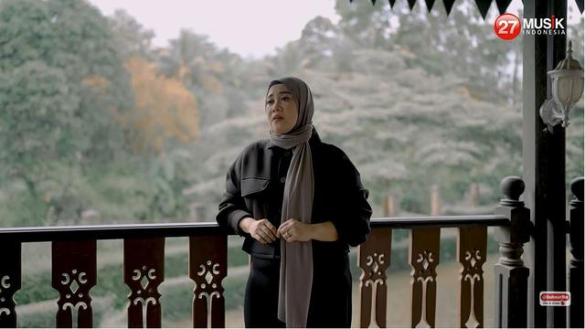 6 Potret Puput Eks Istri Doddy Sudrajat Jadi Bintang Video Klip, Banjir Dukungan