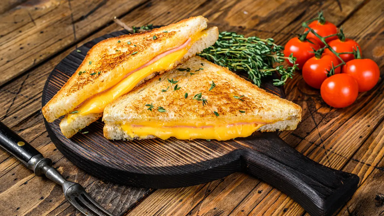 garlic bread isi keju mozarella