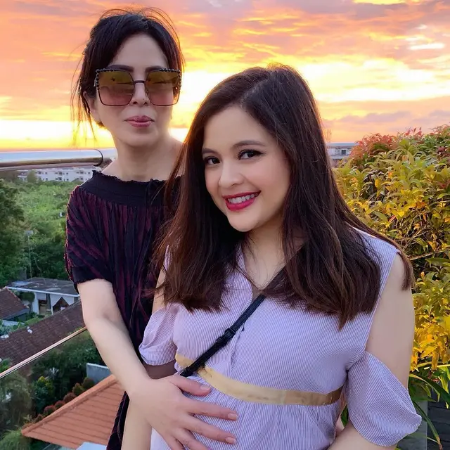 Momen Kebersamaan Tasya Kamila dan Ibu Mertua
