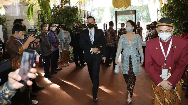 6 Potret Artis hingga Tokoh Hadiri Pernikahan Putri Tanjung dan Guinandra Jatikusumo