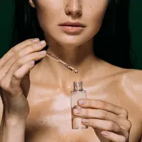 Ilustrasi face oil. (c) IgorVetushko/Depositphotos.com