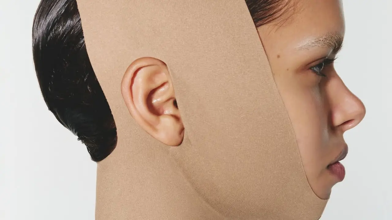 Face Wrap rilisan Kim Kardashian
