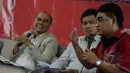 Ketua DPP PDIP, Andreas Pareira menjadi narasumber dalam rilis Survei dan Diskusi "Kinerja dan Komunikasi Menteri Jokowi: Publik Tahu atau Tidak ?" di Jakarta (11/5/2015). Diskusi memaparkan kinerja para menteri Kabinet Kerja. (Liputan6.com/Faizal Fanani)