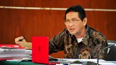 Mantan Kepala Dinas Perhubungan DKI, Udar Pristono menjalani sidang lanjutan mendengarkan keterangan saksi di Pengadilan Tipikor, Jakarta, Rabu (20/5/2015). Udar ditetapkan sebagai tersangka korupsi pengadaan bus Transjakarta. (Liputan6.com/Yoppy Renato)