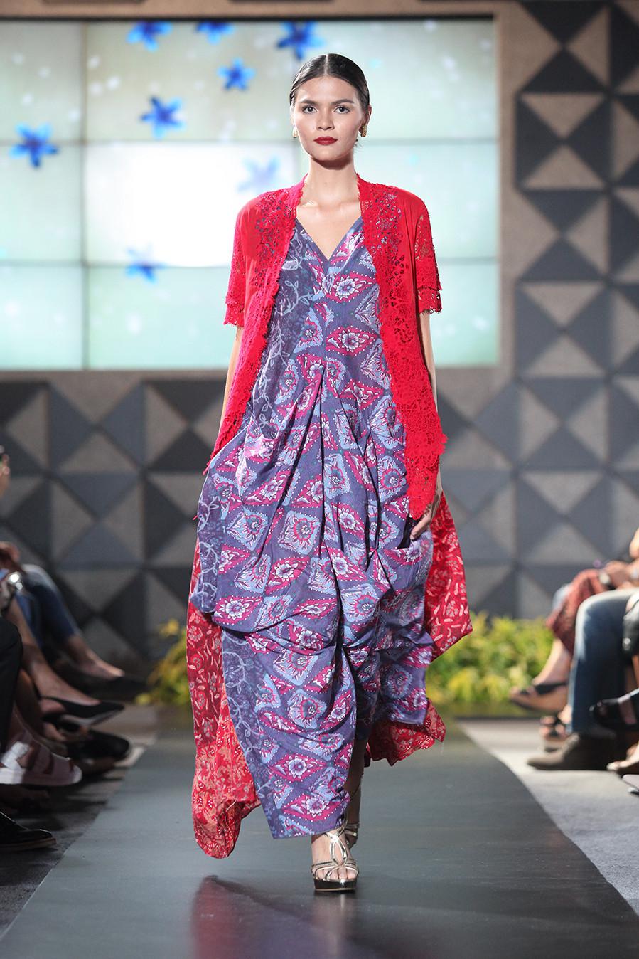 Ciri Khas Unik dari Tiga Desainer Batik  Bi Batik  Nyonya  