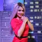  Jenita Janet saat menjadi bintang tamu di acara Dear Haters Liputan6.com di SCTV Tower, Jakarta (3/4). (Liputan6.com/Fatkhur Rozaq)