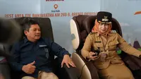 Direktur Utama BPJS Kesehatan Ali Ghufron Mukti mengatakan sebagai upaya menggencarkan sosialisasi dan edukasi terhadap Program JKN kepada pemudik, BPJS Kesehatan juga menghadirkan Pojok Mobile JKN saat peresmian di Posko Mudik BPJS Kesehatan Terminal Bus Pulo Gebang, Jakarta Timur, Selasa (18/4/2023). (Dok BPJS Kesehatan RI)