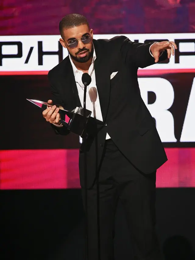 [Bintang] Drake dan Nicky Minaj