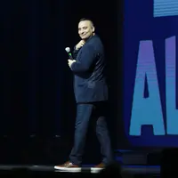 Komedian Russel Peters (Deki Prayoga/Bintang.com)
