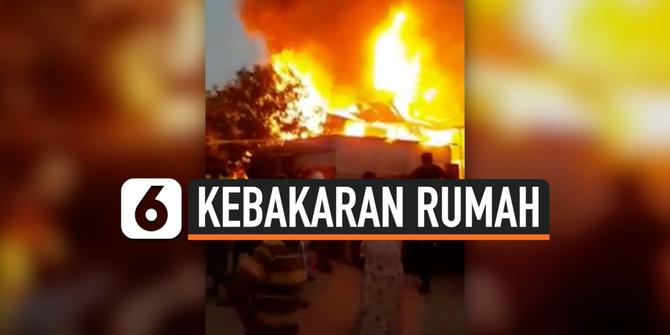 VIDEO: Kebakaran Rumah, Ibu dan Anak Ditemukan Tewas di Kamar Mandi
