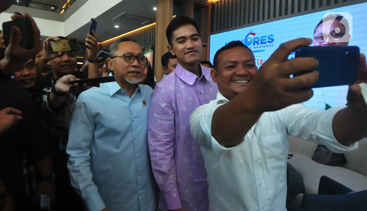 Pertemuan ini tidak hanya melibatkan kedua ketua umum partai, namun juga sejumlah petinggi dari kedua partai tersebut. (merdeka.com/Imam Buhori)