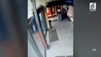 Video penampakan hantu gadis cilik di sebuah bank di Lima, Peru, gemparkan warganet.