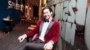 Pengangkatan Reza Rahadian terjadi pada Minggu (25/2/2018) di kawasan Sudirman, Jakarta Pusat bersamaan promo film terbarunya dengan diarak 50 Ondel-ondel. (Nurwahyunan/Bintang.com)