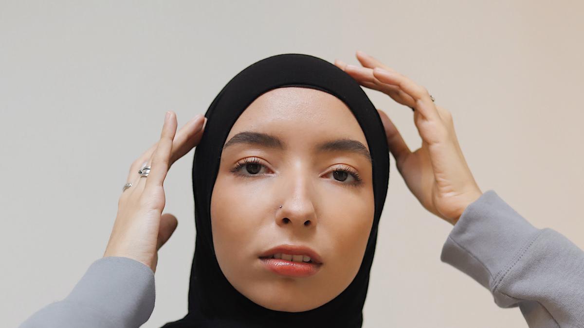Produk Makeup Wajib untuk Riasan Wajah Lebaran yang Tahan Lama Seharian: Tampil Fresh dan Flawless!