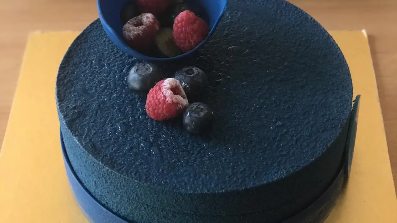Fantastic Blueberry Mousse Cake, Kue Unik Sebagai Teman Minum Teh