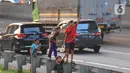 Demam klason telolet ini pun ramai dilakukan anak-anak di Kota Bekasi. (merdeka.com/imam buhori)