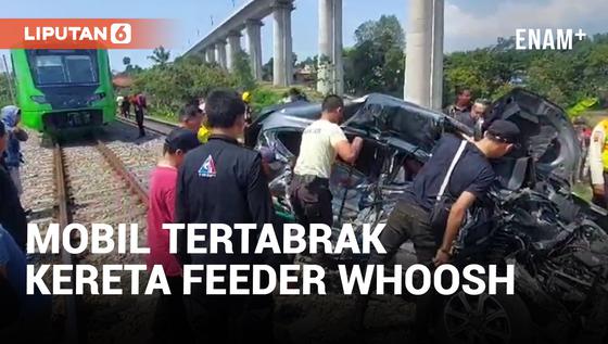 VIDEO: Terobos Perlintasan Tanpa Palang Pintu, Mobil Tertabrak Kereta Feeder Whoosh 2 Orang Tewas