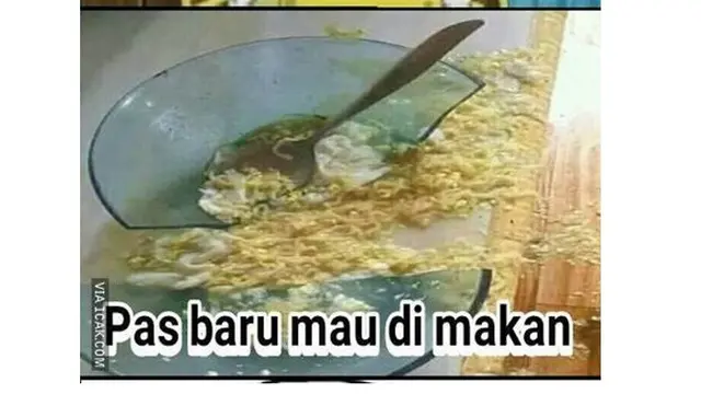 Momen Apes Masak Mi