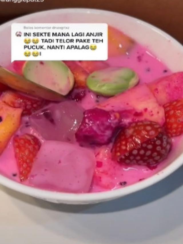 Aksi Pria Makan Sop Buah Dicampur Petai Ini Bikin Geleng Kepala