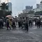 Massa mahasiswa membubarkan diri usai menggelar aksi unjuk rasa di depan Gedung DPR/MPR RI, Jakarta Pusat, Senin (15/6/2026). (Liputan6.com/Ady Anugrahadi)