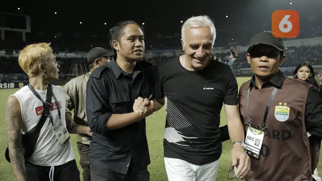 Liga 1 Indonesia 2018 : Persib Bandung Vs Persija Jakarta