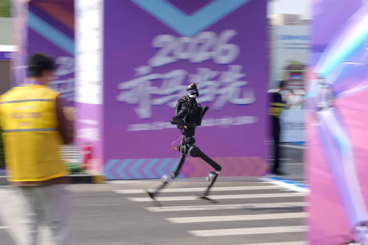 Puluhan Robot Humanoid Beradu Cepat di Beijing E-Town Half Marathon 2026