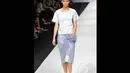 Busana-busana minimalis dengan aksen-aksen menarik membuat karya-karya F Budi ini memiliki sentuhan couture, Jakarta, Sabtu (1/11/2014). (Liputan6.com/Panji Diksana)