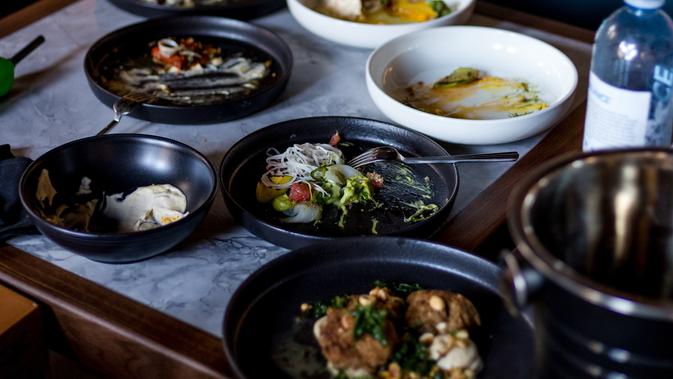 Top 3: Kisah Karyawan Restoran Tambahkan Rambut Kemaluan ke Makanan - Vimarsana News