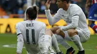 Bintang Real Madrid Gareth Bale mengalami cedera. (Liputan6.com/ REUTERS/Andrea Comas)
