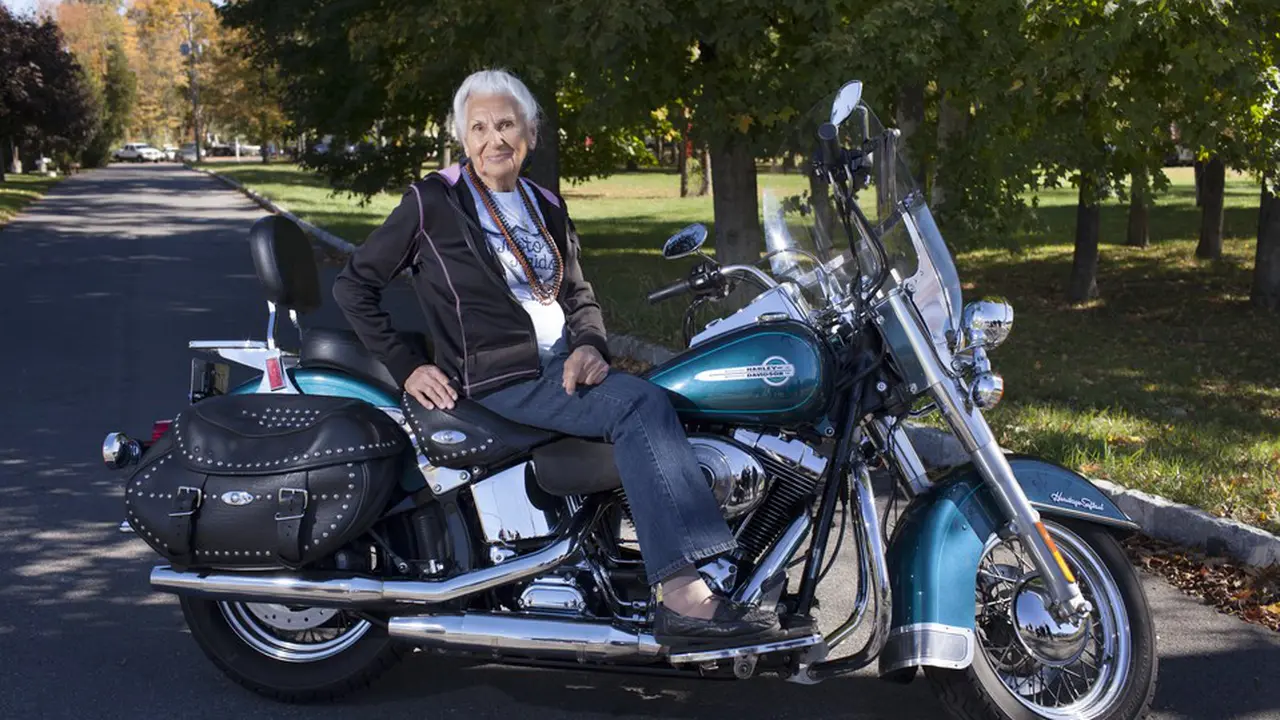 Nenek Gloria Ingin Touring Amerika Saat Berusia 100 Tahun