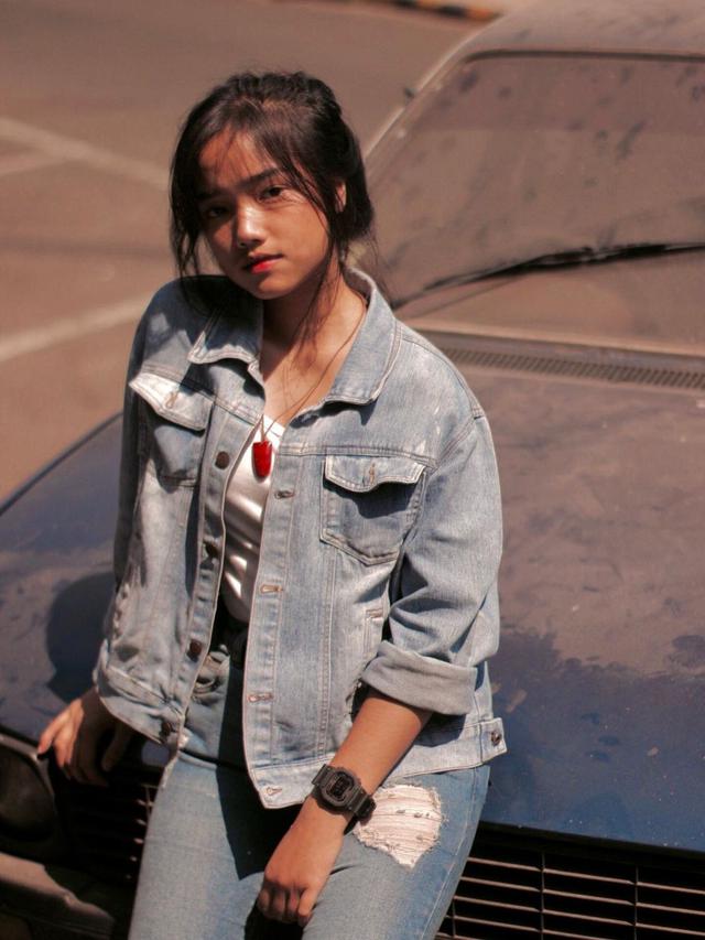 Bantu Asuh Baby Gala, Ini 6 Potret Fuji Adik Bibi Ardiansyah